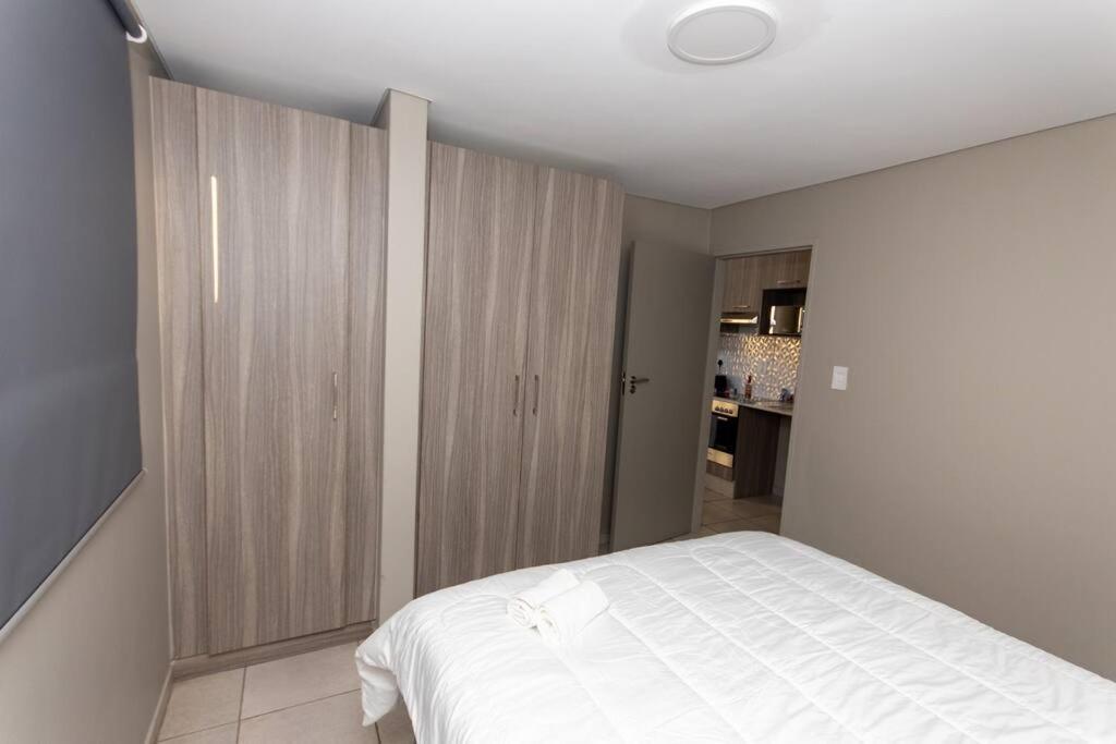 Luxury, Location, & Convenience. Lejlighed Johannesburg Eksteriør billede